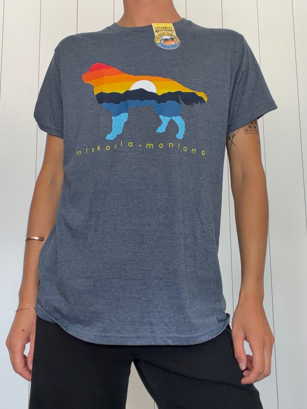 T-SHIRT